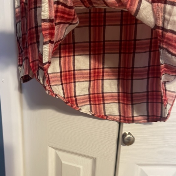 Express long sleeve button down red and white flannel high low shirt size XS - Picture 6 of 7